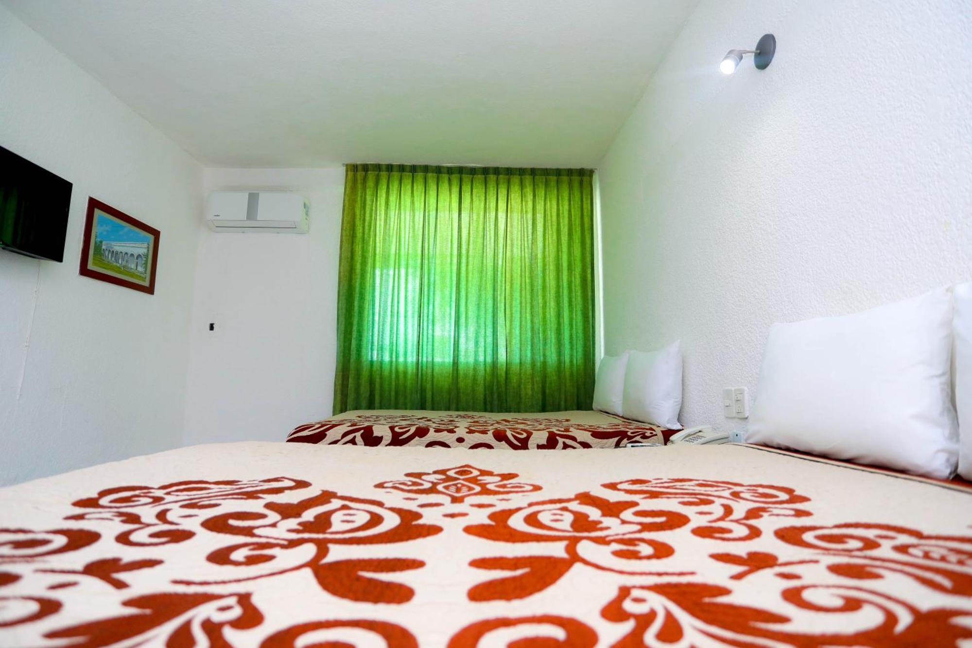 Hotel Maria De Lourdes Cancún Exterior foto